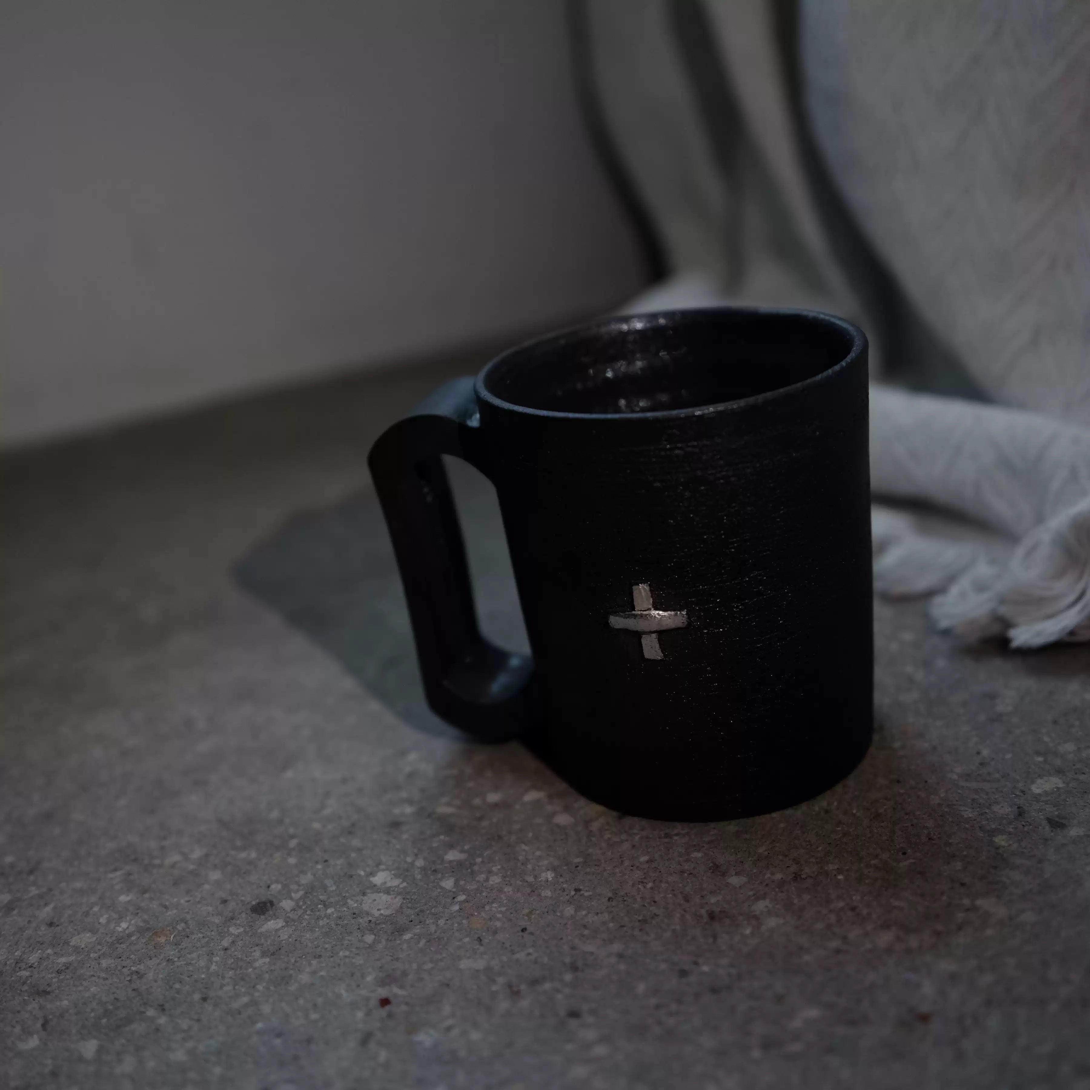 Lone Glow - Silver Cross Ceramic Mug